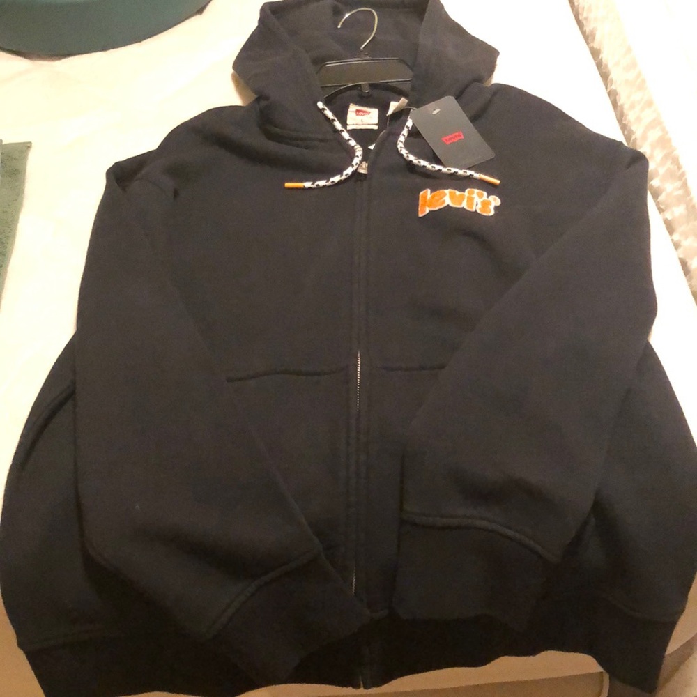 Levi’s hoodie, very nice material! new!
